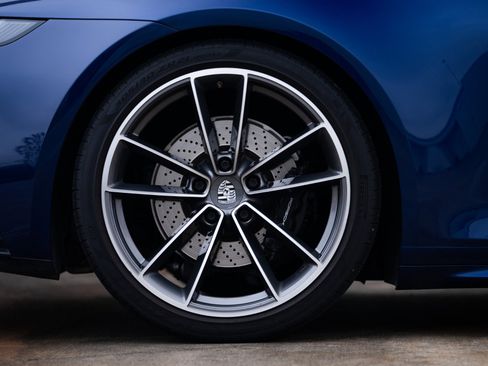 Used 2020 Porsche 911 Carrera 4S image 31