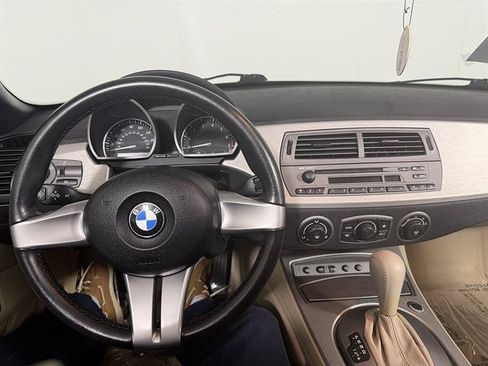Used 2003 BMW Z4 2.5i RWD image 12