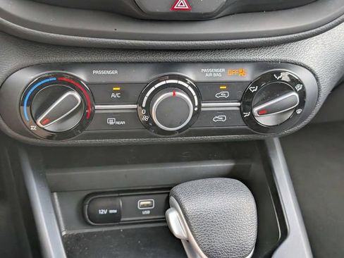 Used 2025 Kia Soul LX image 26