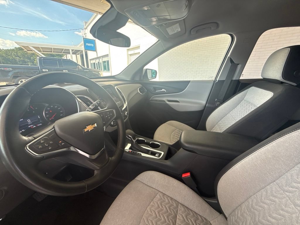 Used 2024 Chevrolet Equinox LT FWD image 32