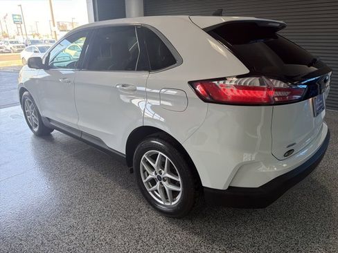 Certified 2021 Ford Edge SEL w/ Convenience Package image 4