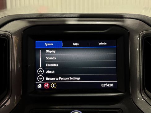 Used 2022 GMC Sierra 2500 Pro w/ Fleet Convenience Package RWD image 9