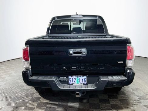 Certified 2020 Toyota Tacoma TRD Off-Road w/ Technology Package AWD/4WD image 6