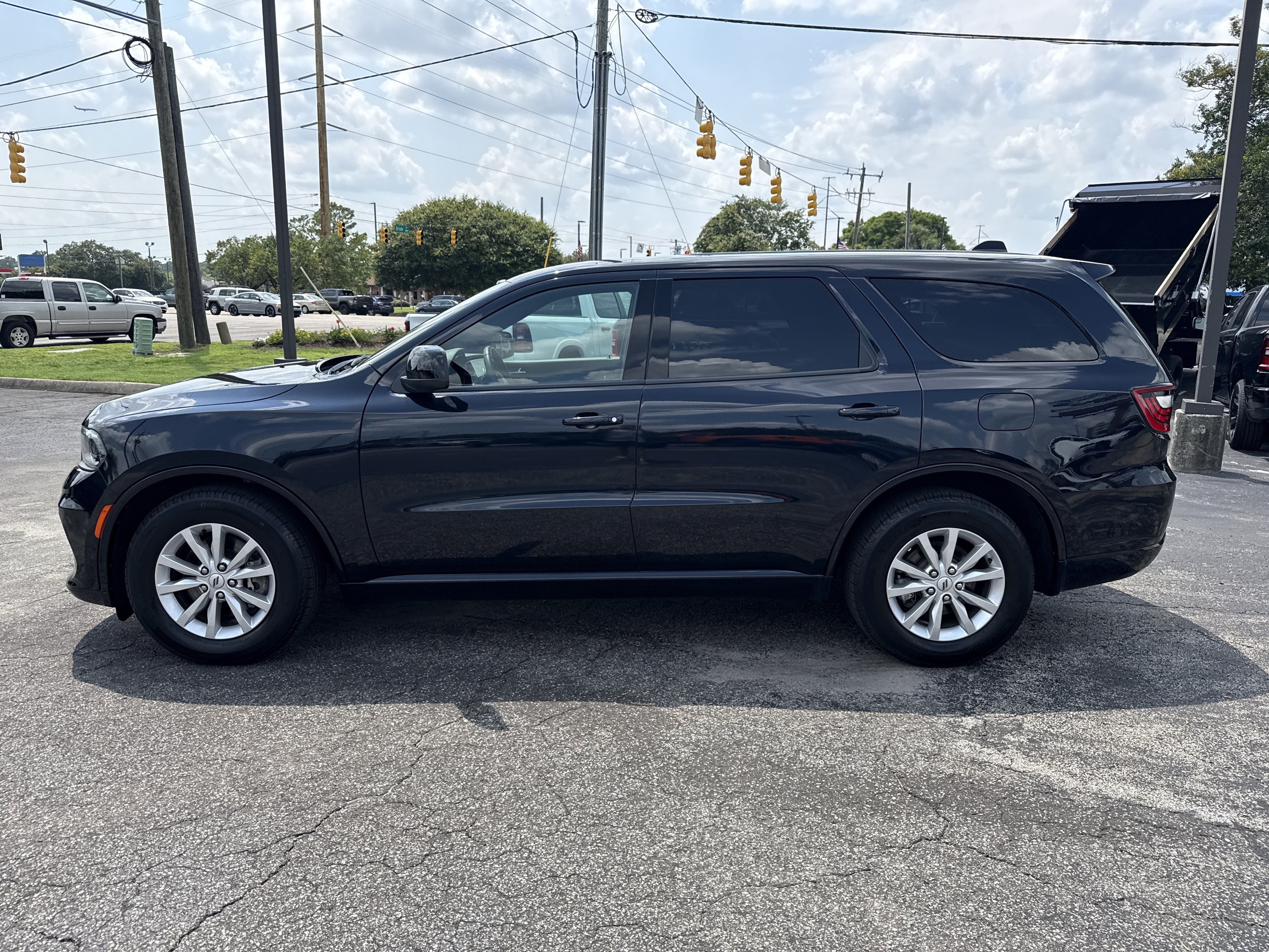 Used 2025 Dodge Durango GT RWD image 6