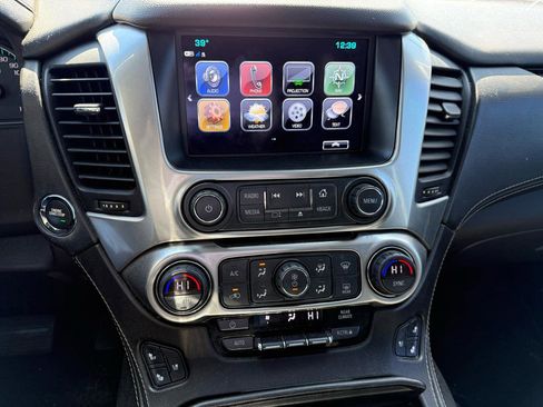 Used 2018 Chevrolet Suburban Premier image 15