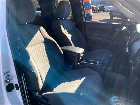 Certified 2022 Toyota Tacoma SR image 7