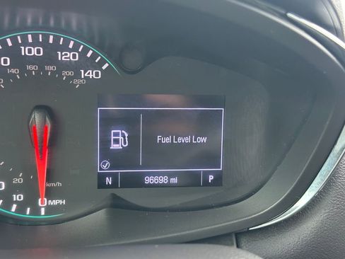 Used 2019 Chevrolet Trax LT w/ LT Convenience Package image 57