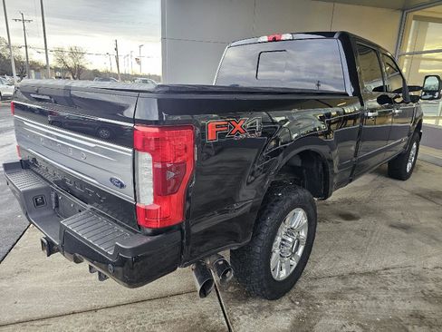 Used 2019 Ford F250 Limited image 5