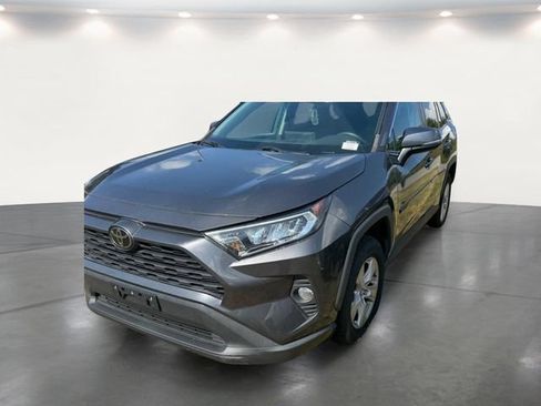 Used 2019 Toyota RAV4 XLE w/ Convenience Package AWD/4WD image 5