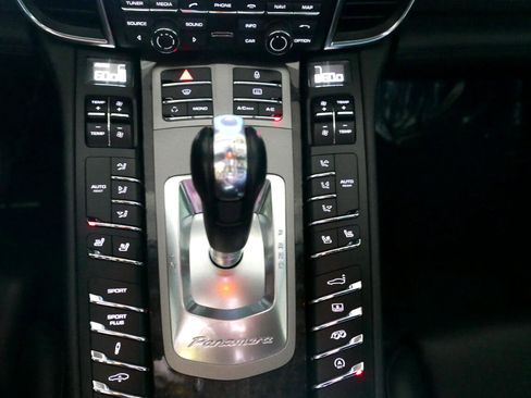 Used 2012 Porsche Panamera Turbo S image 52
