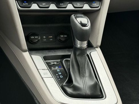 Used 2020 Hyundai Elantra SEL image 26
