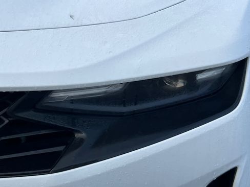 Used 2020 Chevrolet Camaro LT image 10