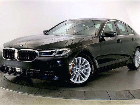 Certified 2023 BMW 530i xDrive w/ Executive Package AWD/4WD image 11