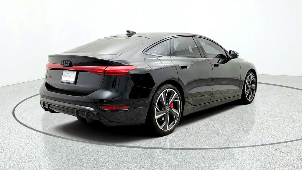 Used 2025 Audi S6 e-tron Premium Plus w/ Premium Plus AWD/4WD image 5