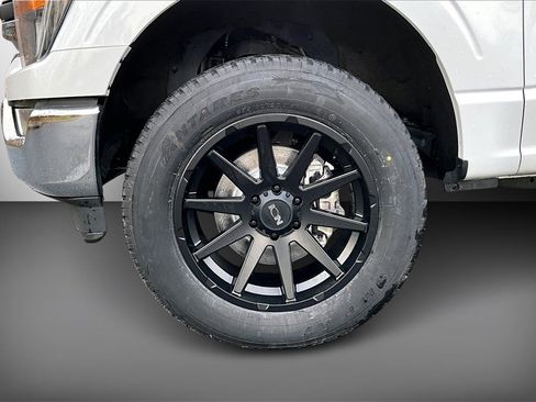Used 2023 Ford F150 XLT image 31