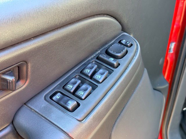 Used 2006 GMC Sierra 1500 SLE w/ Light Duty Power Package AWD/4WD image 17