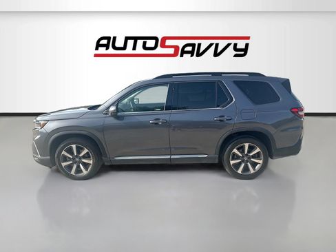 Used 2023 Honda Pilot Elite image 4