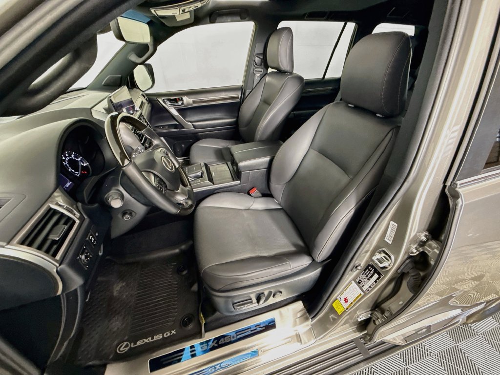 Used 2023 Lexus GX 460 Premium w/ Premium Package AWD/4WD image 22
