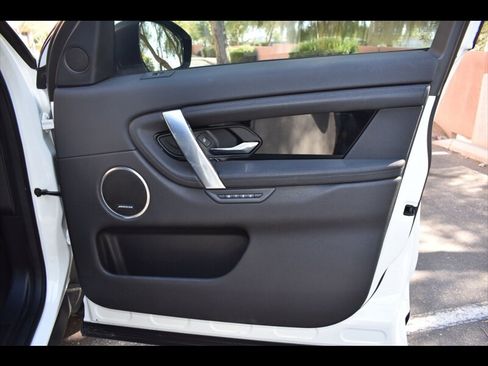 Used 2020 Land Rover Discovery Sport SE AWD/4WD image 34