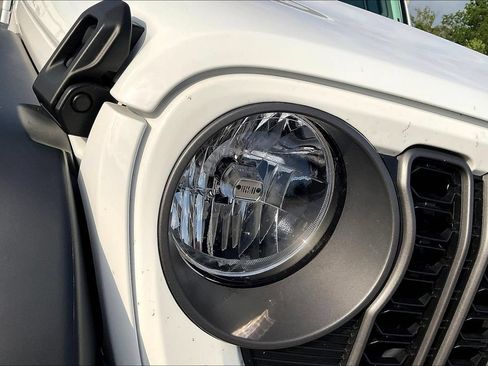 Used 2026 Jeep Wrangler Sport AWD/4WD image 25