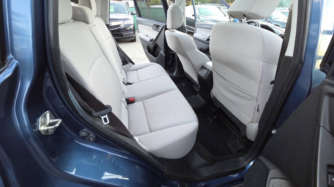 Used 2014 Subaru Forester 2.5i Premium w/ All-Weather Package AWD/4WD image 40