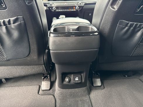 Certified 2022 Kia Telluride SX w/ SX Prestige Package AWD/4WD image 27