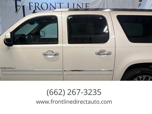 Used 2013 GMC Yukon XL Denali RWD image 4