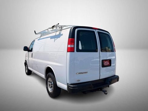 Used 2020 Chevrolet Express 2500 w/ Driver Convenience Package RWD image 3
