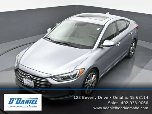 Used 2017 Hyundai Elantra Limited w/ Limited Ultimate Package 09 FWD image 21