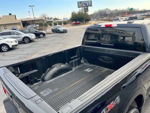 Used 2022 Ford F150 XLT w/ Equipment Group 302A High image 9