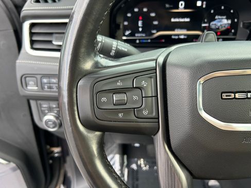 Used 2023 GMC Yukon XL Denali Ultimate image 14