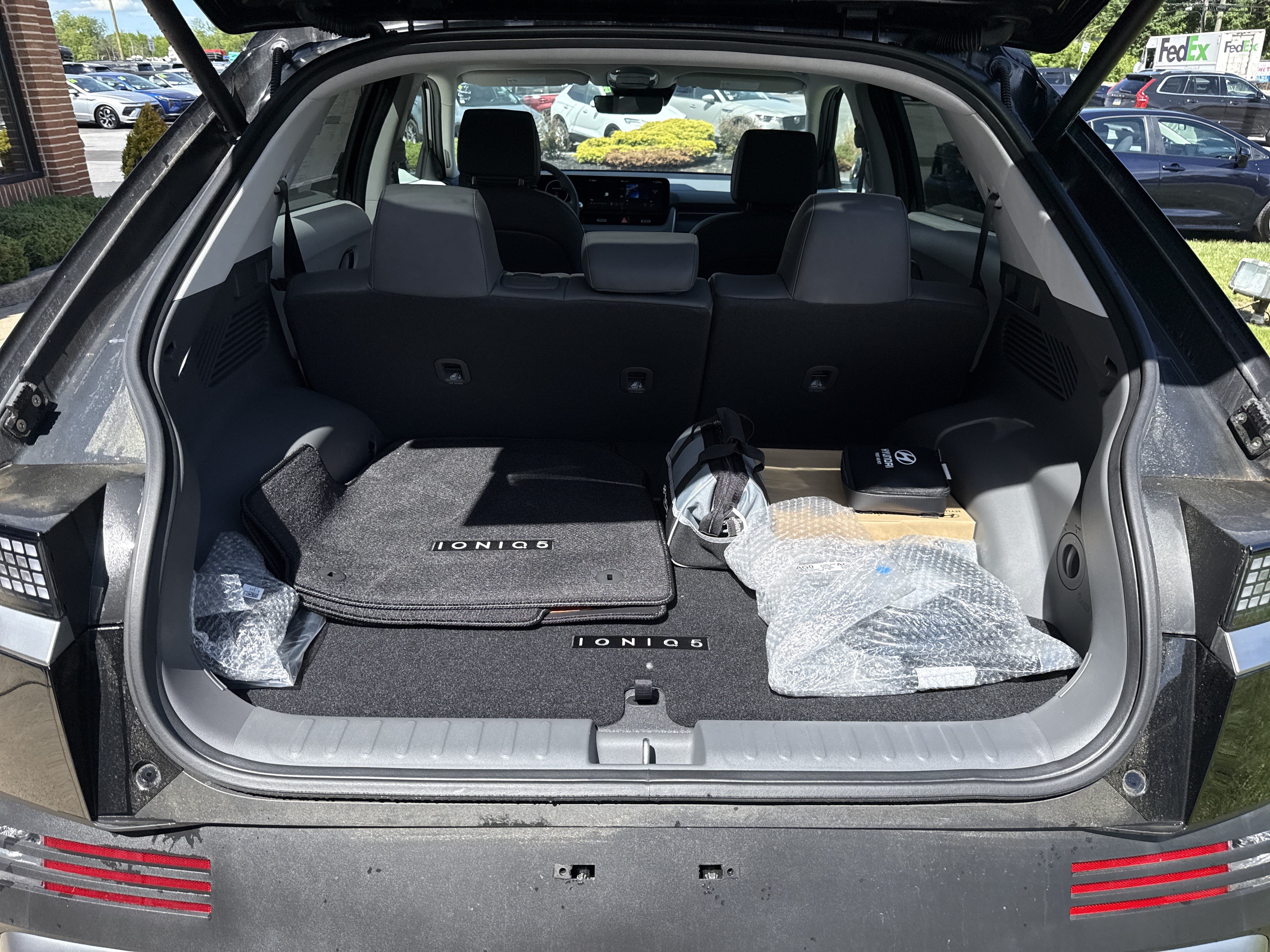 New 2026 Hyundai Ioniq 5 SEL AWD/4WD image 5