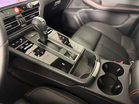 New 2025 Porsche Macan AWD/4WD image 23