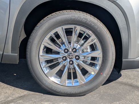 New 2026 Toyota Grand Highlander AWD image 11