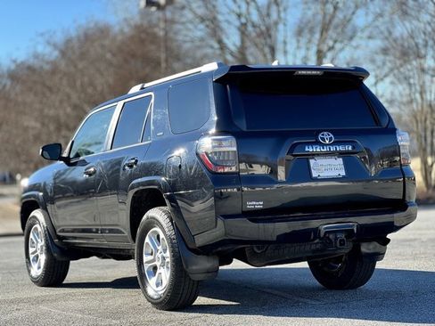 Used 2018 Toyota 4Runner SR5 image 7