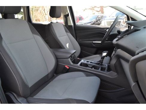 Used 2019 Ford Escape SE image 31