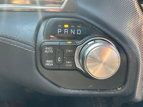 Used 2021 RAM 1500 Limited AWD/4WD image 11