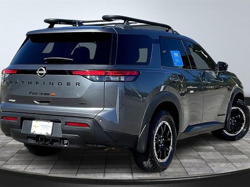Used 2023 Nissan Pathfinder Rock Creek image 2