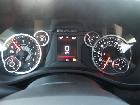 New 2026 RAM 1500 4x4 Crew Cab image 15