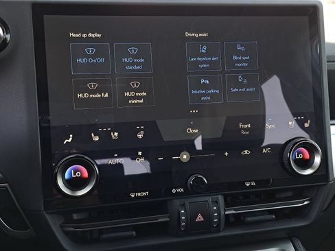 Used 2025 Lexus GX 550 w/ Cold Area Package AWD/4WD image 24