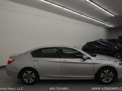 Used 2013 Honda Accord LX image 8