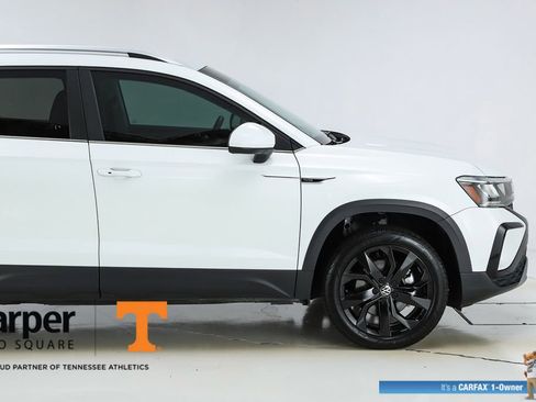Used 2023 Volkswagen Taos SE w/ Black Wheel Package FWD image 49