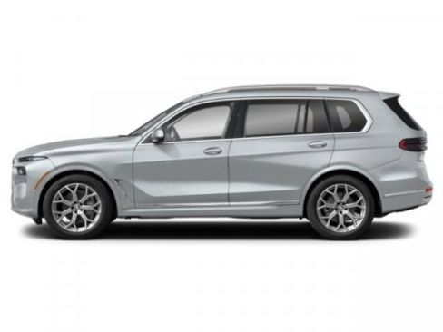 Used 2025 BMW X7 M60i AWD/4WD image 6