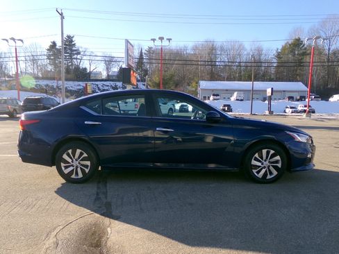 Used 2020 Nissan Altima 2.5 S image 3