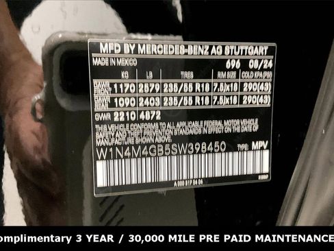 Used 2025 Mercedes-Benz GLB 250 image 32