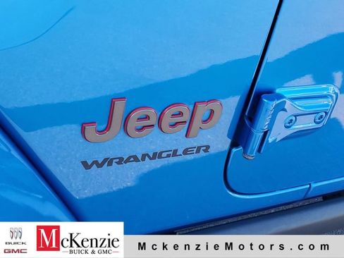 Used 2022 Jeep Wrangler Rubicon AWD/4WD image 27