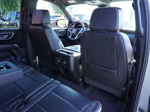 Certified 2024 Chevrolet Suburban Premier image 11