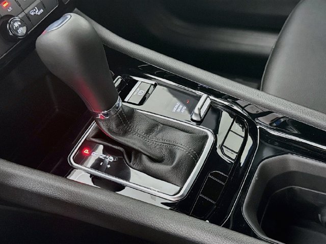 New 2026 Jeep Compass Latitude AWD/4WD image 16
