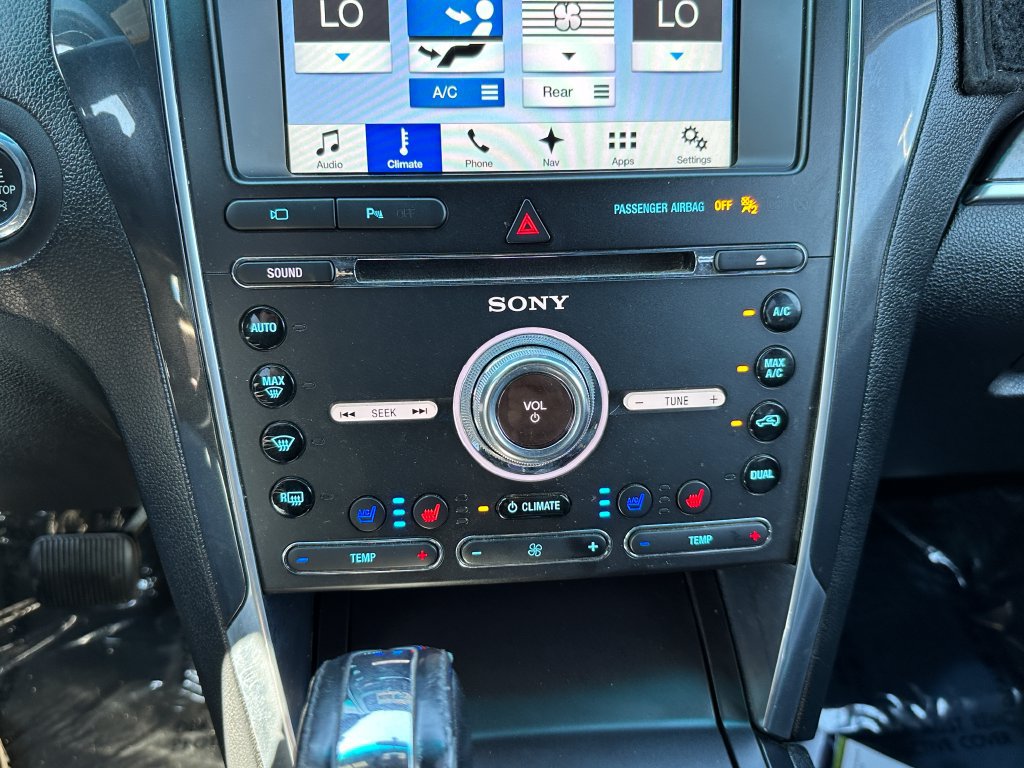 Used 2017 Ford Explorer Sport w/ Equipment Group 401A AWD/4WD image 32
