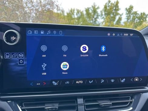 New 2026 Chevrolet Equinox EV RS image 25